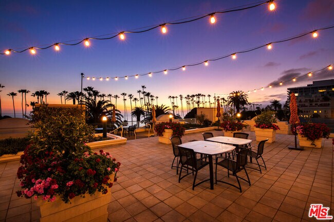 Building Photo - 701 Ocean Ave