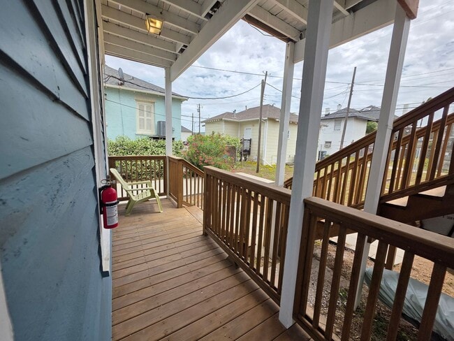 Building Photo - 1809 Avenue O 1/2