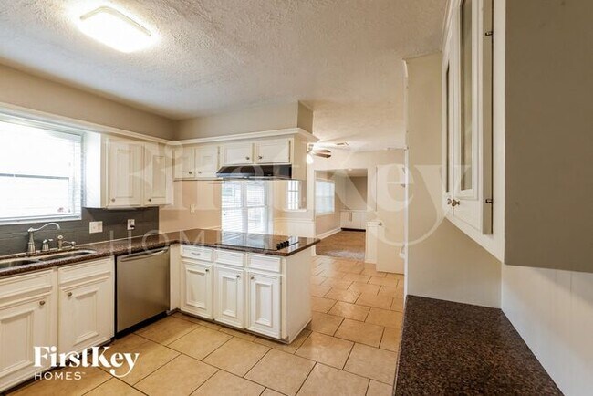 Building Photo - 25603 Pecan Valley Cir