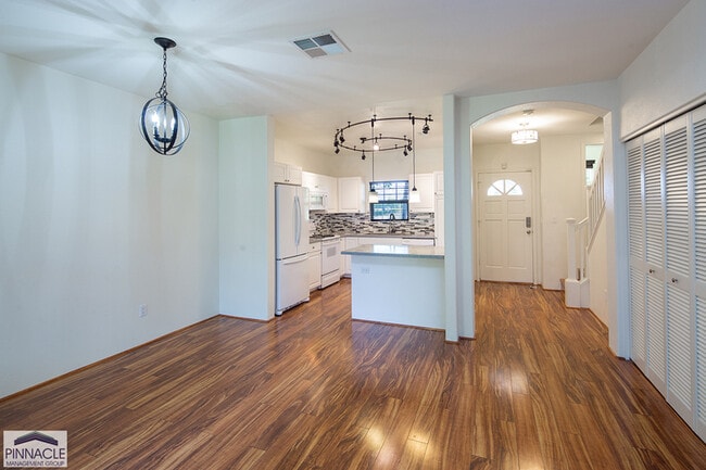 Building Photo - 91-1010 Kaileolea Dr #G4