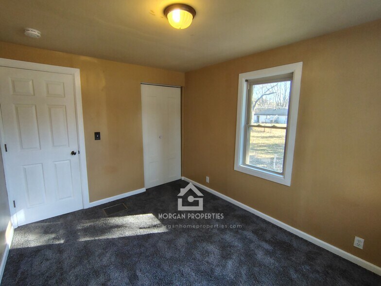 Building Photo - 2104 Drexel Dr