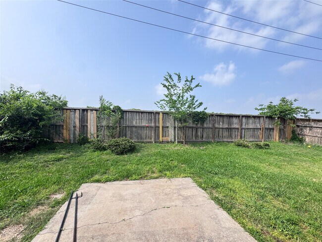 Building Photo - 22010 Rustic Canyon Ln