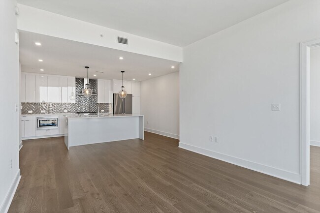 Building Photo - 2 Bed 2 Bath Apartment in West Midtown!
