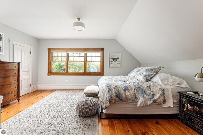 Building Photo - 828 Washington St