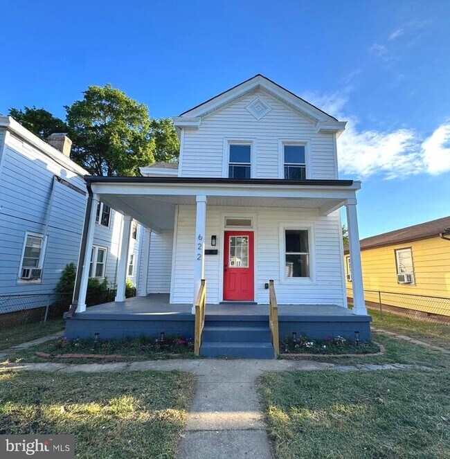 Building Photo - 622 Pollock St