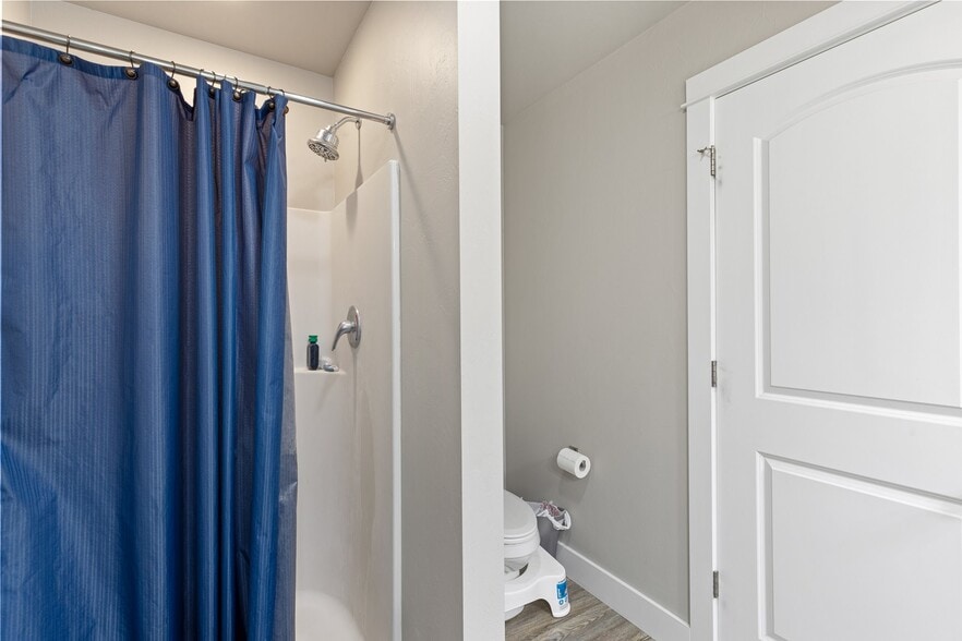 Building Photo - 201 13th St