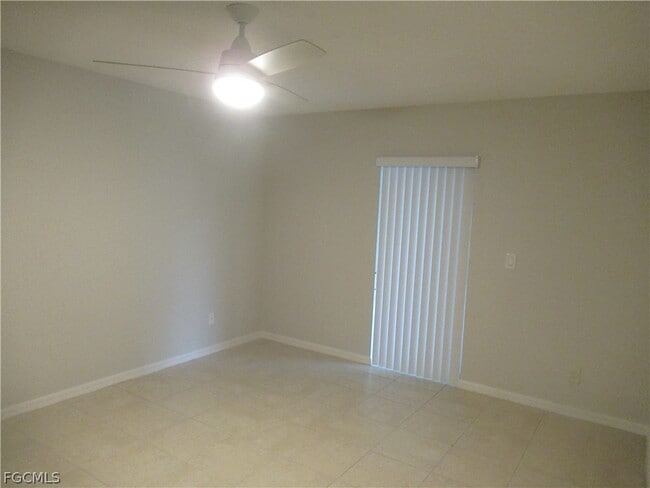 Building Photo - 926 SE 8th St