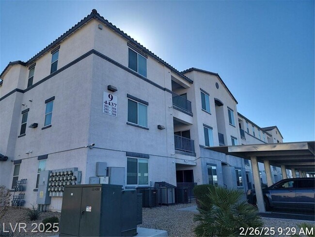 Primary Photo - LOCATED JUST MINUTES FROM NELLIS AFB IN GU...