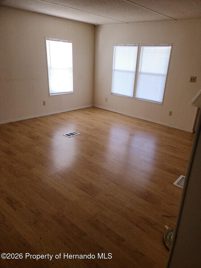 Building Photo - 15466 Brookridge Blvd