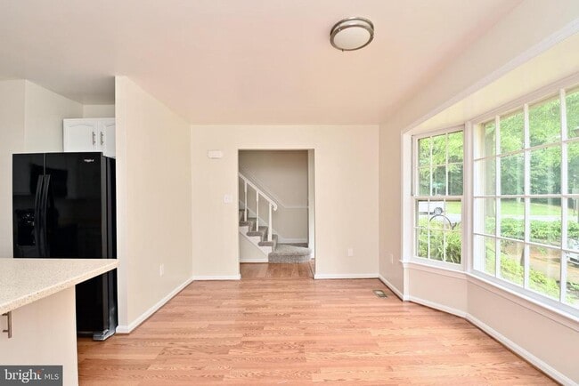 Building Photo - 8991 Omega Ct
