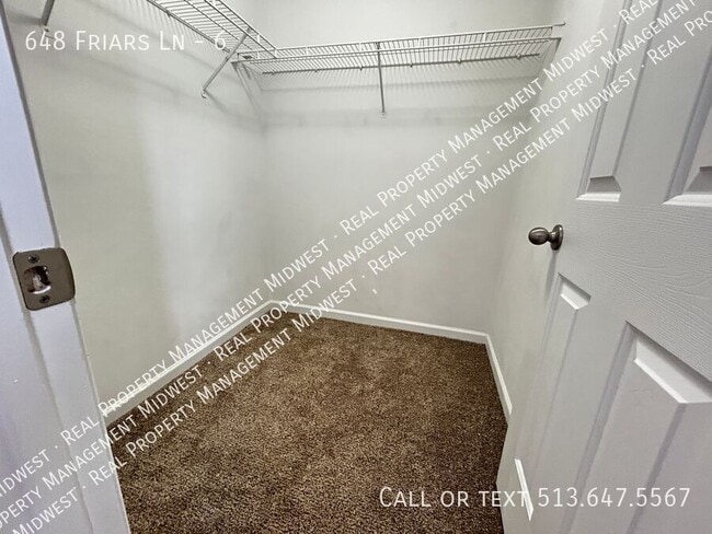 Building Photo - 648 Friars Ln