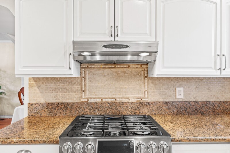 Building Photo - 9602 NE 11th St