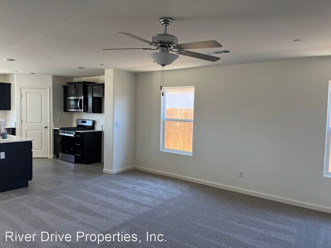 Building Photo - 4 br, 3 bath House - 288 Grand Canyon