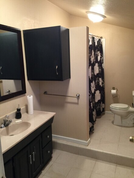 Building Photo - 39455 CA-79