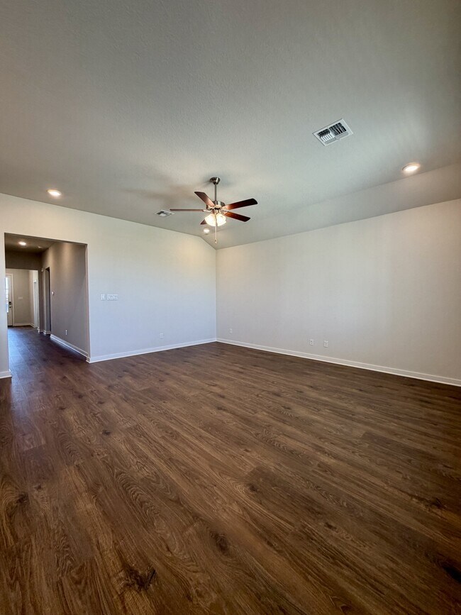 Building Photo - 14427 Inspiration Pt