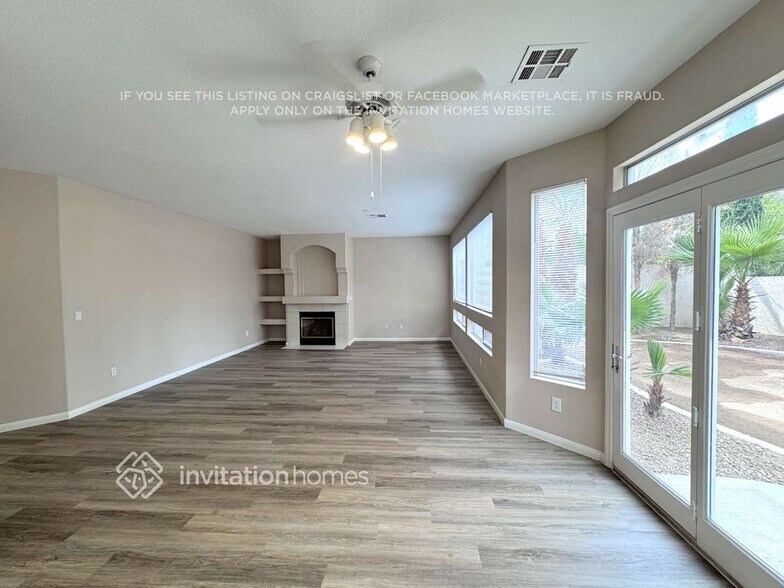 Building Photo - 9308 Jadecrest Dr