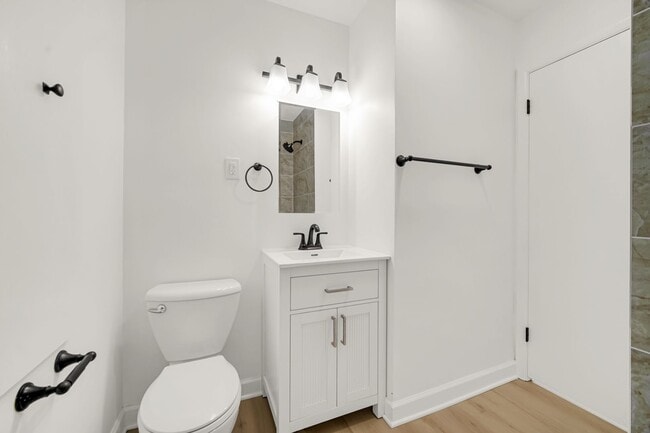 Building Photo - 3 Bedroom 1 Bathroom House for Rent!