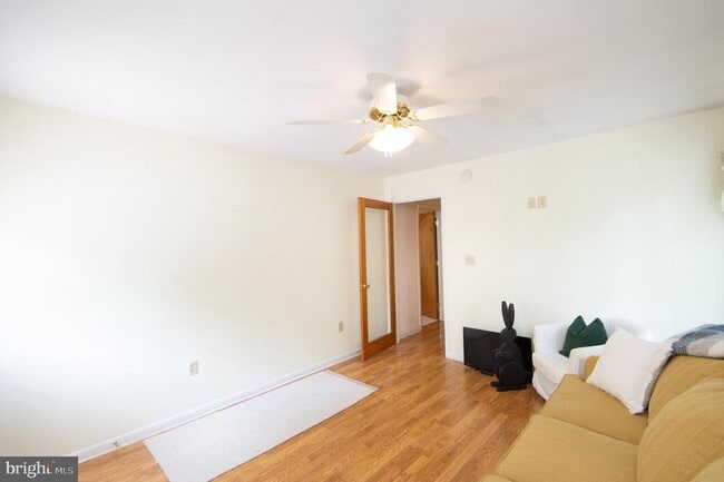 Building Photo - 110 Middle St