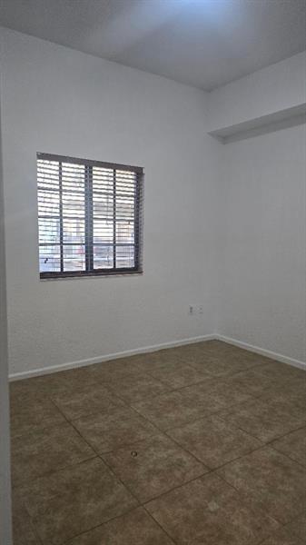 Primary Photo - 2851 Riverside Dr