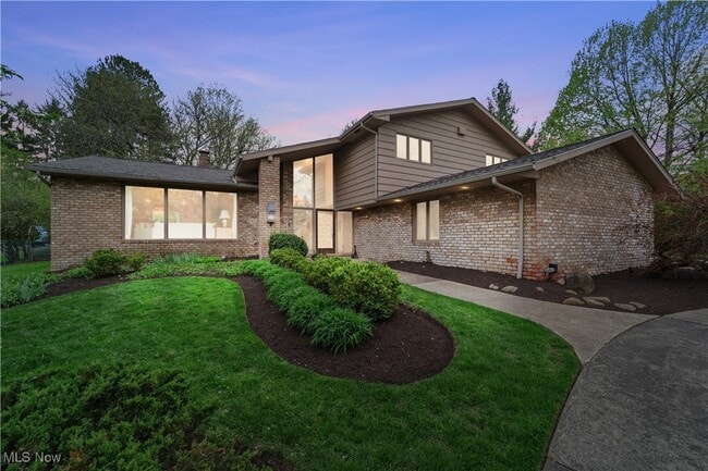 Primary Photo - 26460 Hendon Rd