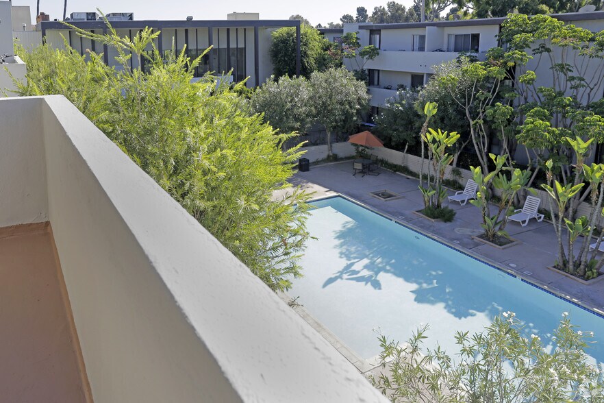 Paradise Garden Apartments Long Beach Ca Apartment Finder