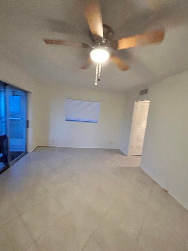 Building Photo - 72 Normandy Trail