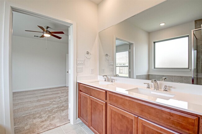 Building Photo - 8110 Colony Chase Ct