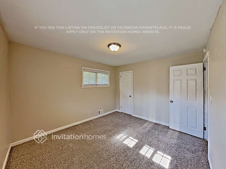 Building Photo - 759 Birchwood Ln SW