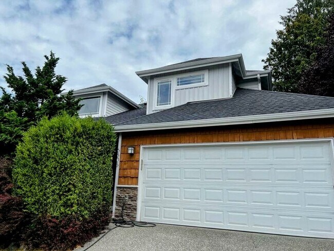 Primary Photo - 6805 59th Pl NE