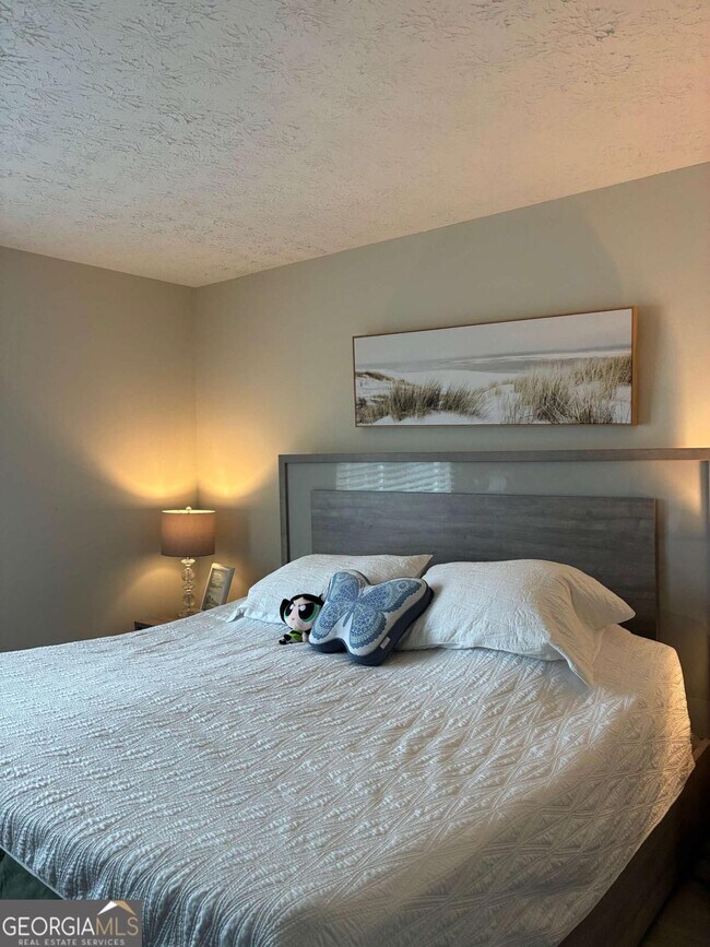 Building Photo - 117 Holly Mill Village Dr