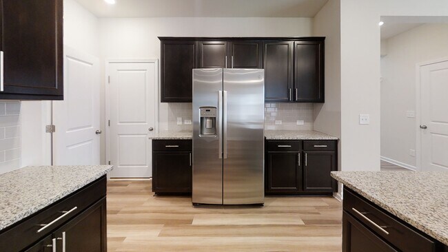 Building Photo - 103 Silver Fir Ln