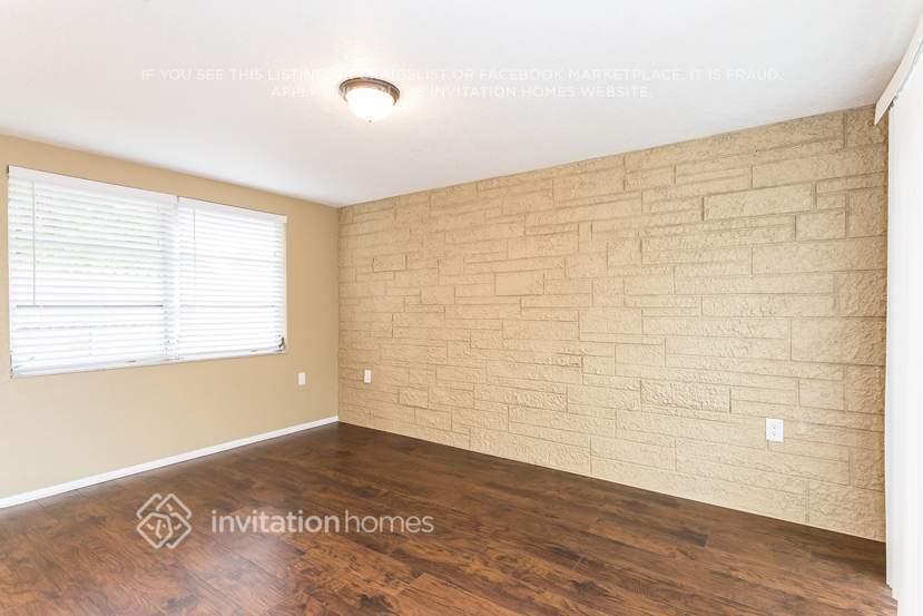 Building Photo - 9141 Lunar Ln
