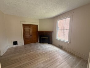 Building Photo - Fulton Duplex