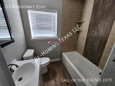 Building Photo - 112 Bluebonnet Rd