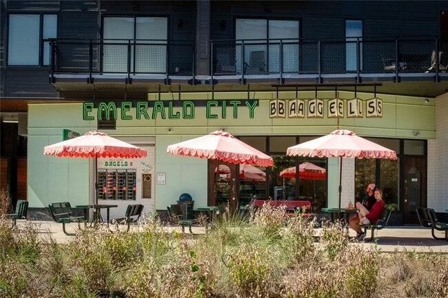 Building Photo - 5 Krog St NE