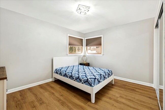 Building Photo - 507 S Waterman Ave