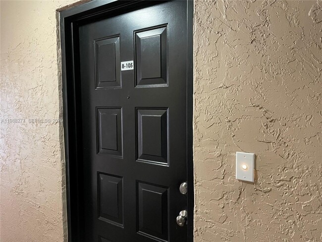 Building Photo - 8871 Wiles Rd