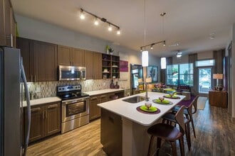 Building Photo - Sleek, Stylish, $1,000 Off