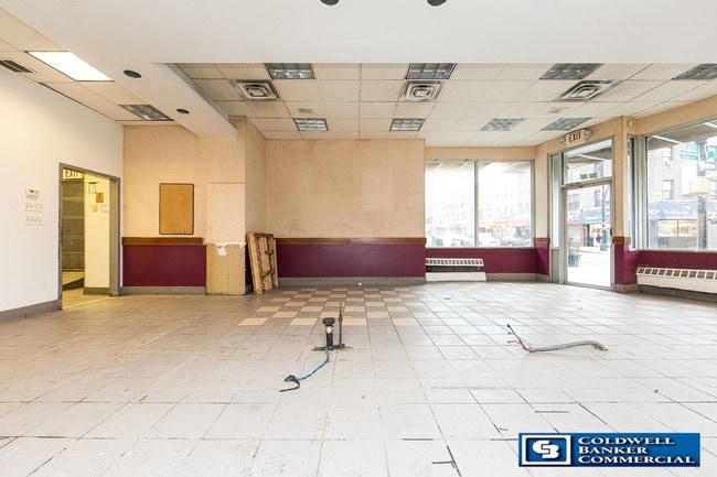 Building Photo - 8425 5th Ave