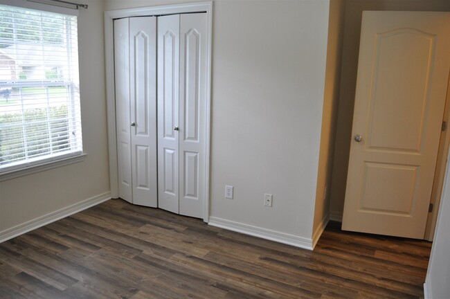 Building Photo - 673 Mozingo Ln