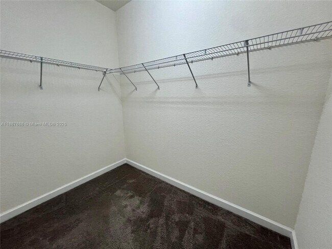 Building Photo - 15080 SW 119th Ln