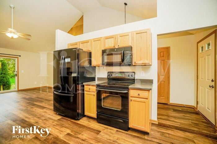 Building Photo - 57 Gold Meadow Dr