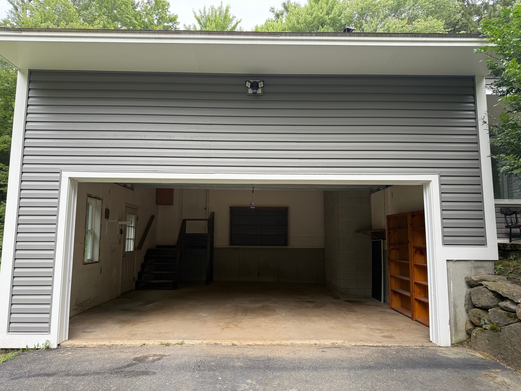 Building Photo - 161 Sand Pond Rd