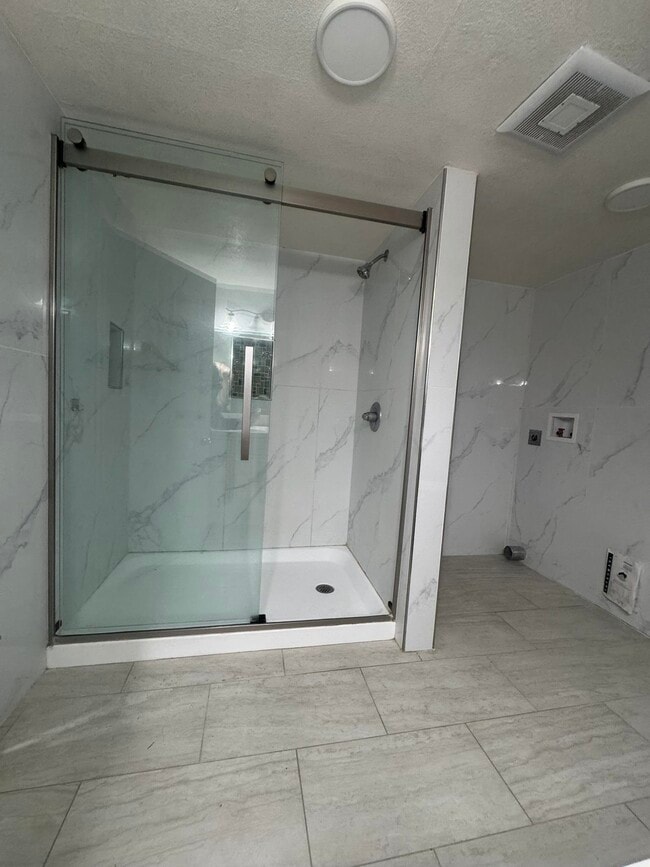 Building Photo - 5116 Sandmound Blvd