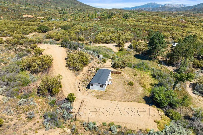 Building Photo - Lovely 2 Bed/2 Bath Manufactured Double-Wide Home In Anza!