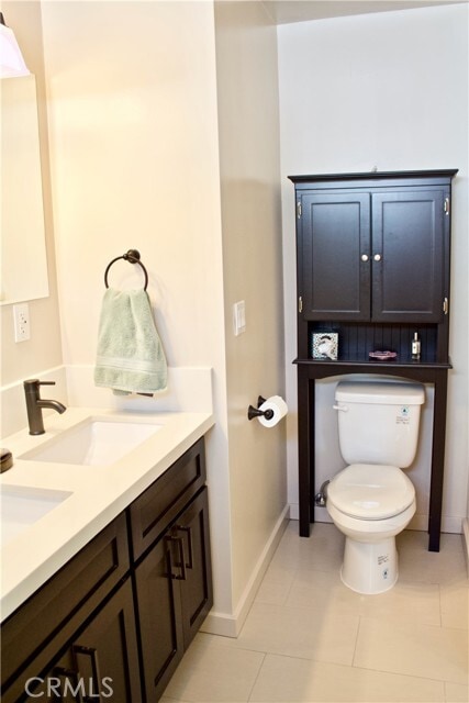 Building Photo - 8727 Glider Ave