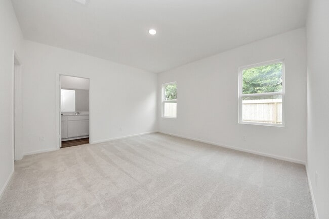 Building Photo - 31035 Gayle Prairie Oaks St