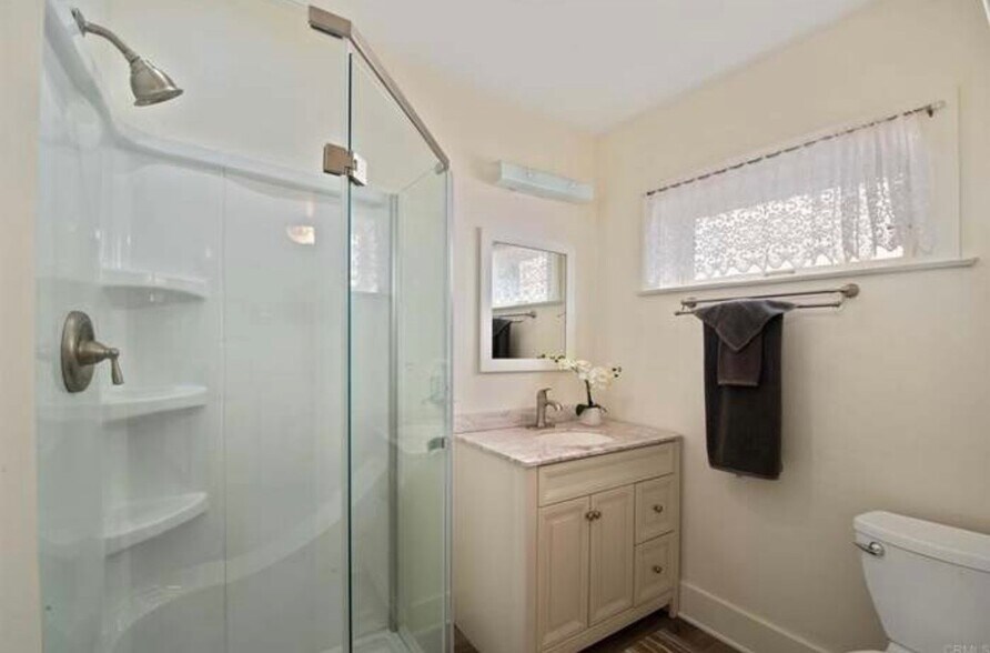 Building Photo - 3335 31st St