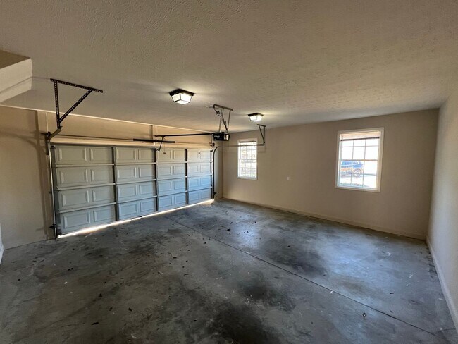 Building Photo - 1521 Mansfield Rd