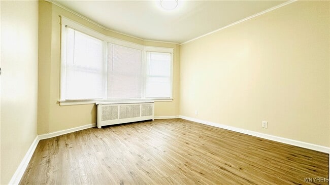 Building Photo - 701 Cedar Ave